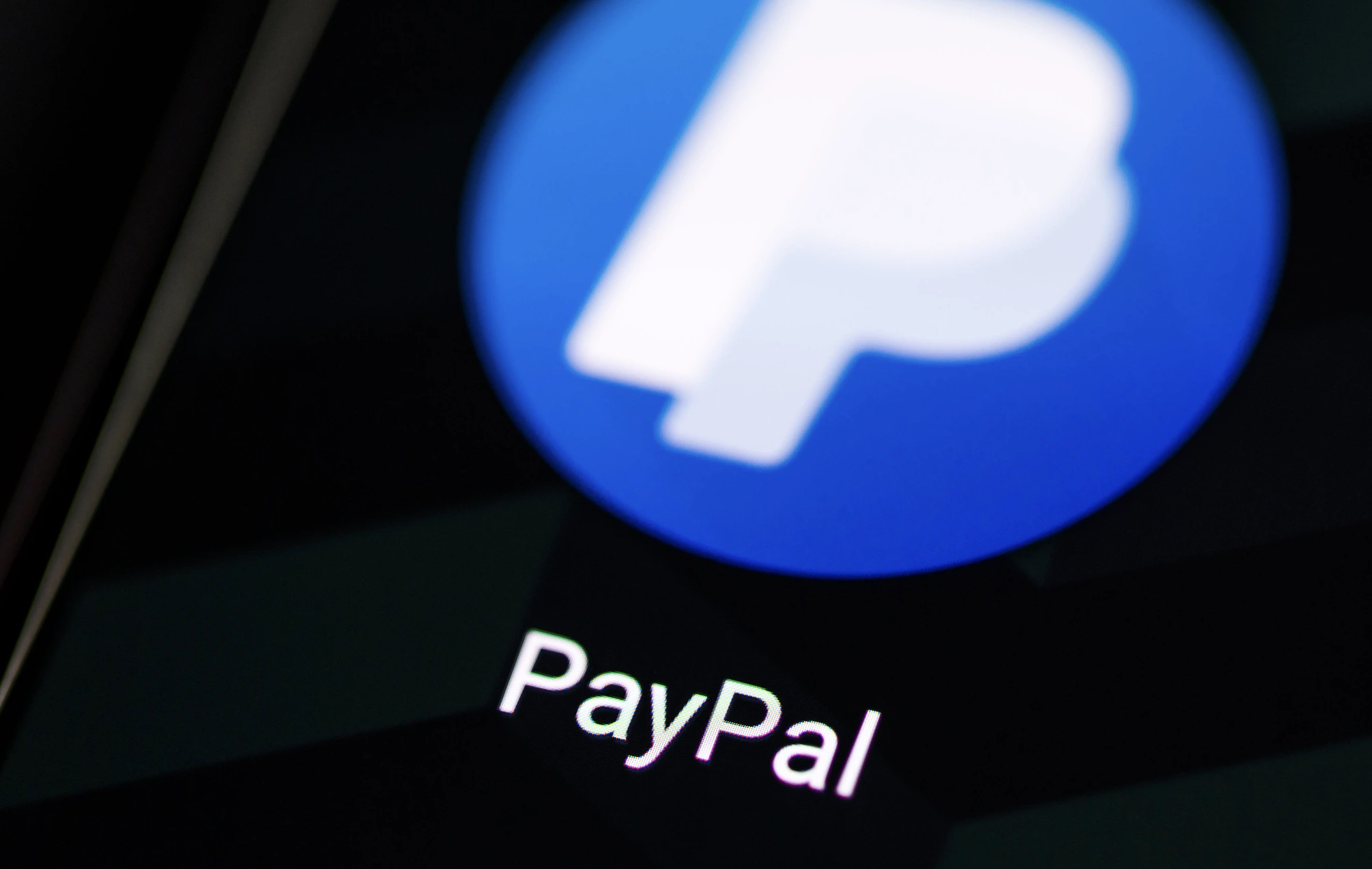 ハッカーがPayPalのシステムをハイジャックして説得力のある詐欺メールを送信